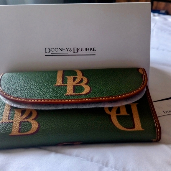 Dooney & Bourke Monogram Continental Clutch Avocado Color - Picture 3 of 4